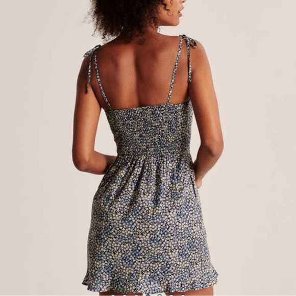 NWT Abercrombie & Fitch Floral Tie Strap Mini Dress - Picture 2 of 6